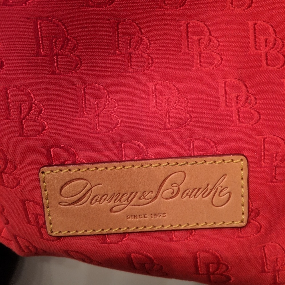 Dooney & Bourke purse/tote